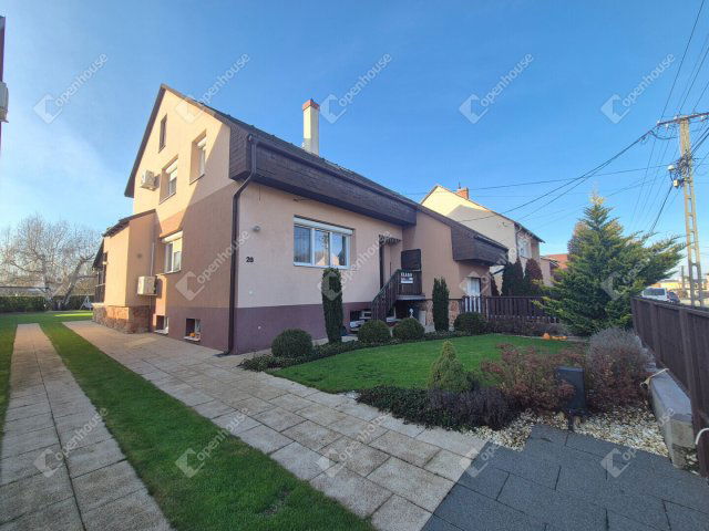 Eladó családi ház, Kisbéren 129.5 M Ft, 4 szobás