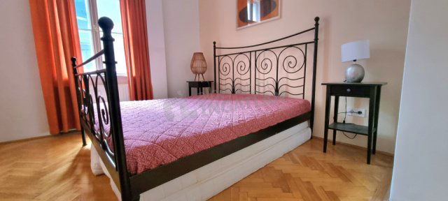 Kiadó téglalakás, albérlet, Budapesten, V. kerületben, 3 szobás