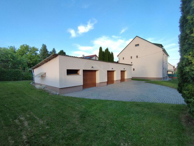 Eladó családi ház, Gödöllőn 145 M Ft, 6 szobás