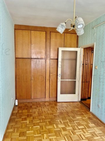 Eladó téglalakás, Szegeden, Közép fasoron 41.5 M Ft, 2 szobás