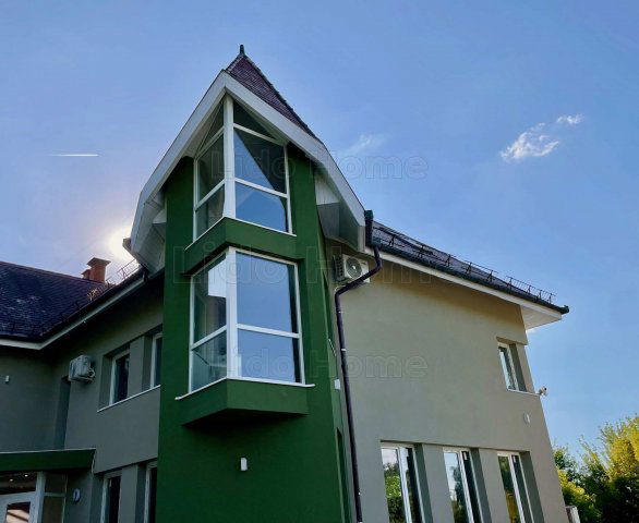 Eladó üzlethelyiség, Siófokon 9.85 M Ft, 1 szobás