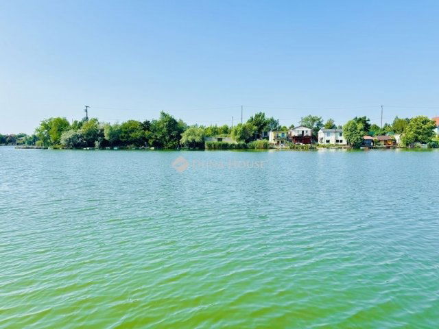 Eladó nyaraló, Szigetszentmiklóson 15 M Ft, 2 szobás