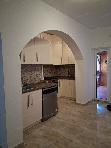 Eladó családi ház, Tiszatenyőn 31 M Ft, 3 szobás