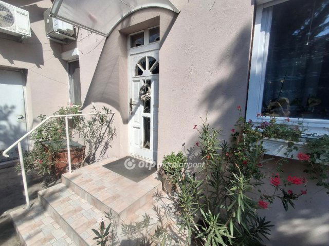 Eladó ikerház, Budapesten, III. kerületben 114.5 M Ft, 3+1 szobás