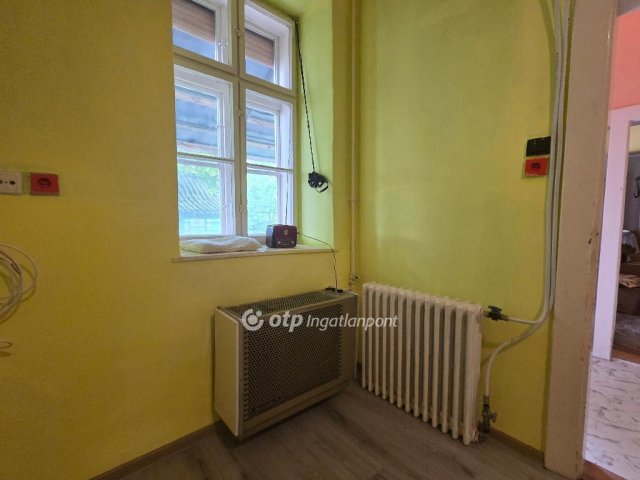 Eladó téglalakás, Mezőhegyesen 7.8 M Ft, 2 szobás