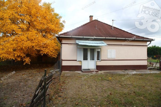 Eladó családi ház, Csengődön 14.5 M Ft, 2 szobás