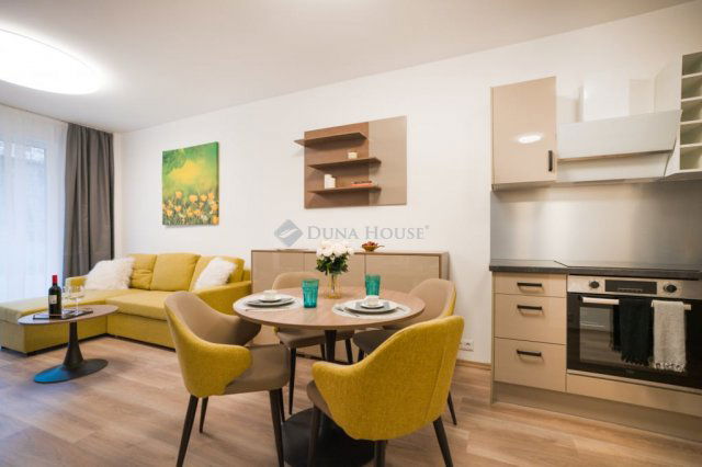 Eladó téglalakás, Budapesten, VIII. kerületben 70.498 M Ft