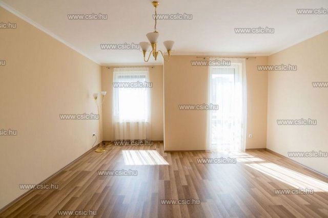 Eladó téglalakás, Budapesten, XI. kerületben 90 M Ft, 2 szobás