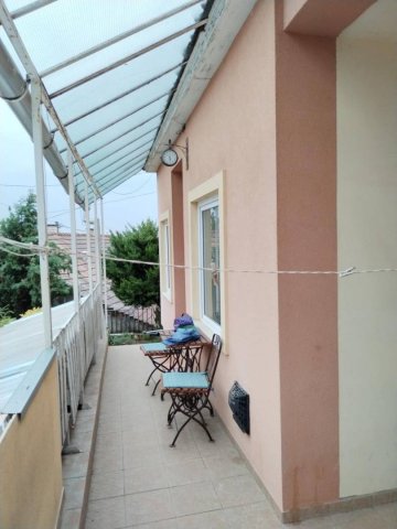 Eladó családi ház, Egerben 99 M Ft, 7 szobás