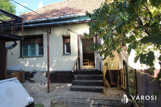 Eladó családi ház, Vizsláson 6 M Ft, 2 szobás