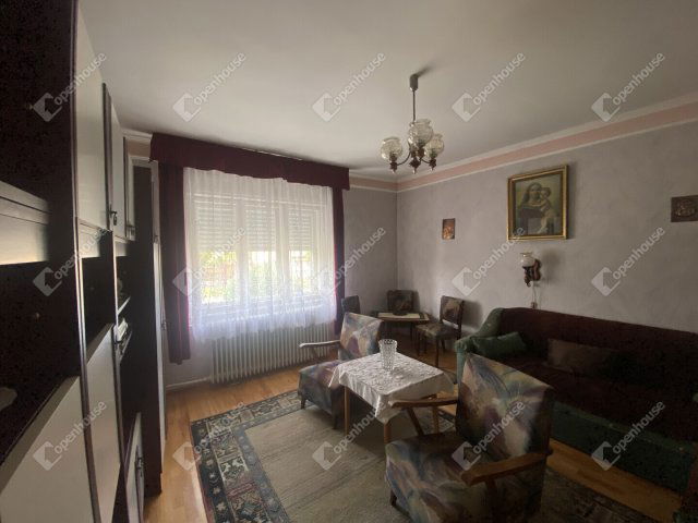 Eladó családi ház, Acsalagon 36.5 M Ft, 3 szobás
