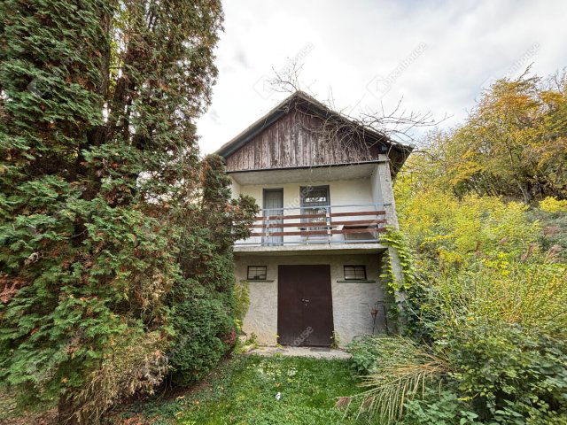 Eladó családi ház, Egerváron 2.9 M Ft, 1 szobás