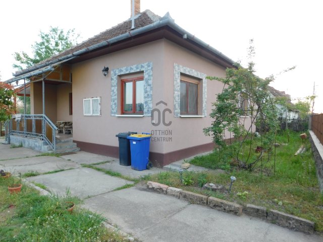 Eladó családi ház, Tápiószőlősön 29.8 M Ft, 3 szobás