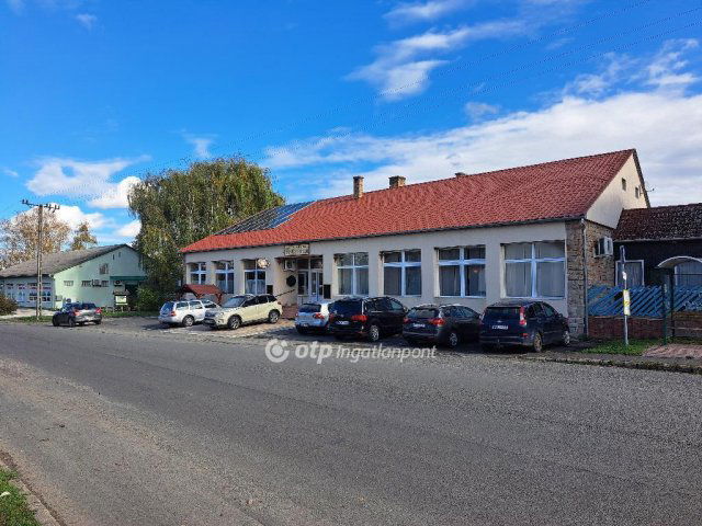 Eladó hotel, Drégelypalánkon 250 M Ft / költözzbe.hu