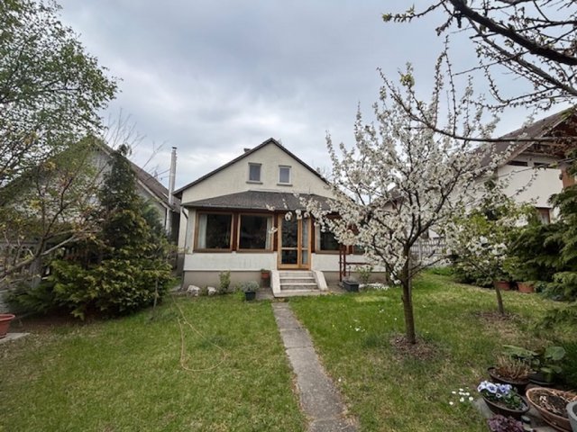 Eladó családi ház, Pilisvörösváron 104.9 M Ft, 4+2 szobás