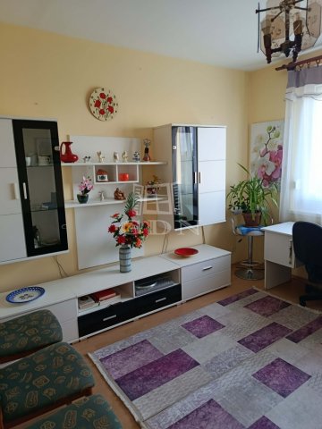 Eladó panellakás, Miskolcon 30 M Ft, 2 szobás