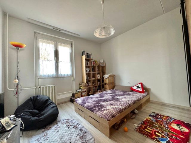 Eladó panellakás, Pécsett, Fáy András utcában 48.9 M Ft