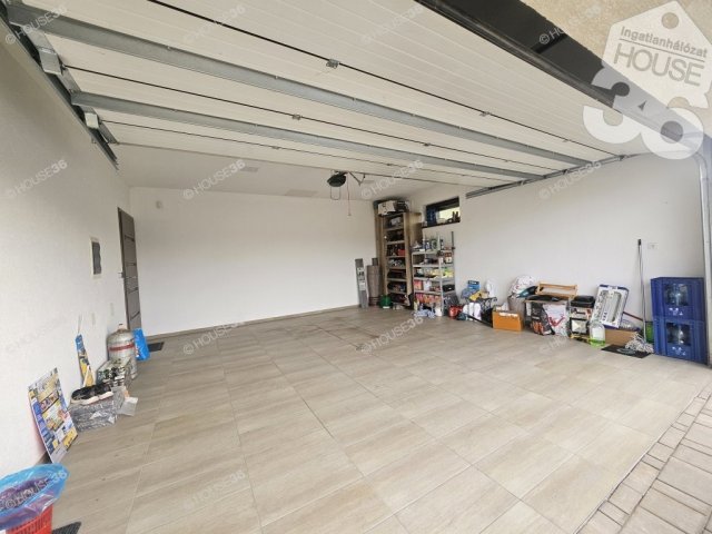 Eladó családi ház, Kecskeméten 149.9 M Ft, 4 szobás