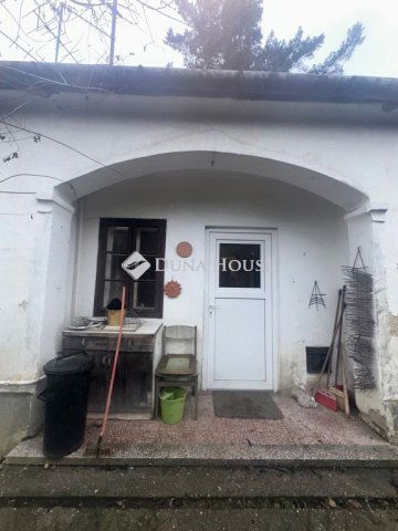 Eladó családi ház, Szombathelyen 35 M Ft, 2 szobás