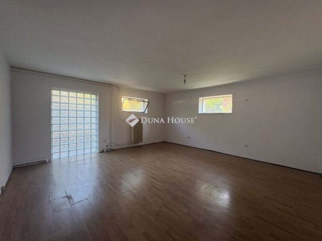 Eladó téglalakás, Budapesten, XIX. kerületben 34.9 M Ft