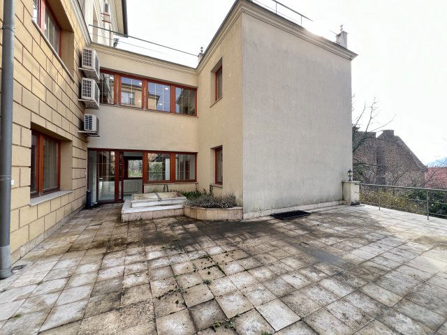 Kiadó iroda, Budapesten, I. kerületben 1151 E Ft / hó
