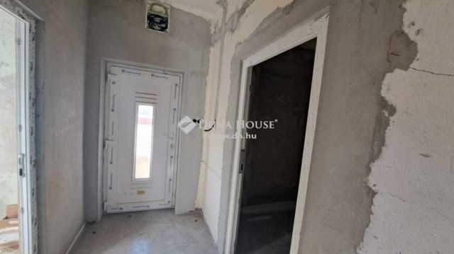 Eladó családi ház, Hódmezővásárhelyen 119 M Ft, 2 szobás