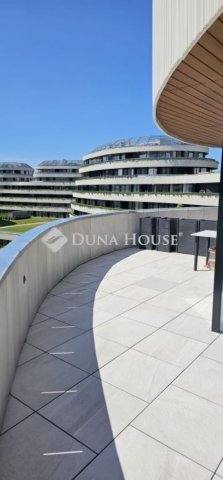 Eladó téglalakás, Szegeden 73 M Ft, 2 szobás