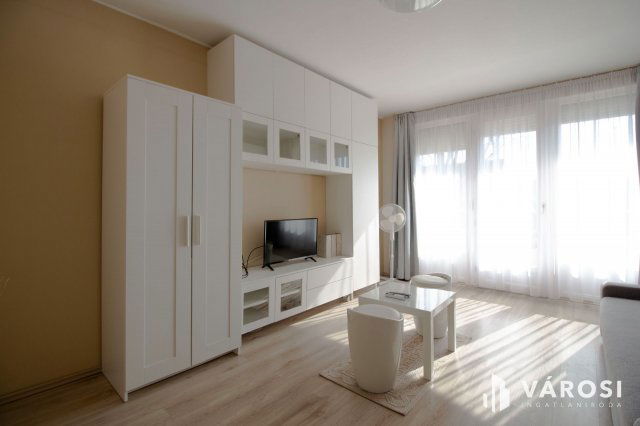 Kiadó téglalakás, albérlet, Békéscsabán 120 E Ft / hó