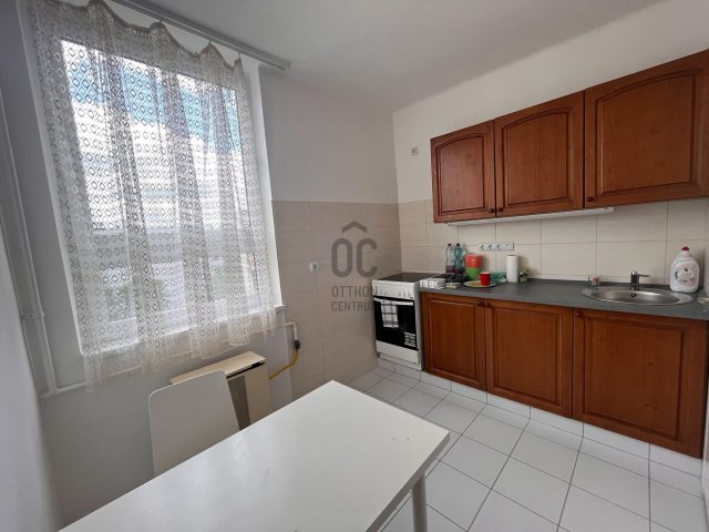 Kiadó téglalakás, albérlet, Debrecenben 250 E Ft / hó, 3 szobás