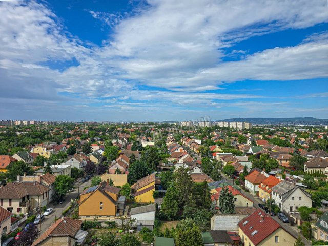 Eladó panellakás, Budapesten, XV. kerületben, Páskomliget utcában