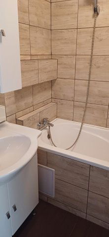Kiadó panellakás, albérlet, XXI. kerületben, Dunadűlő úton