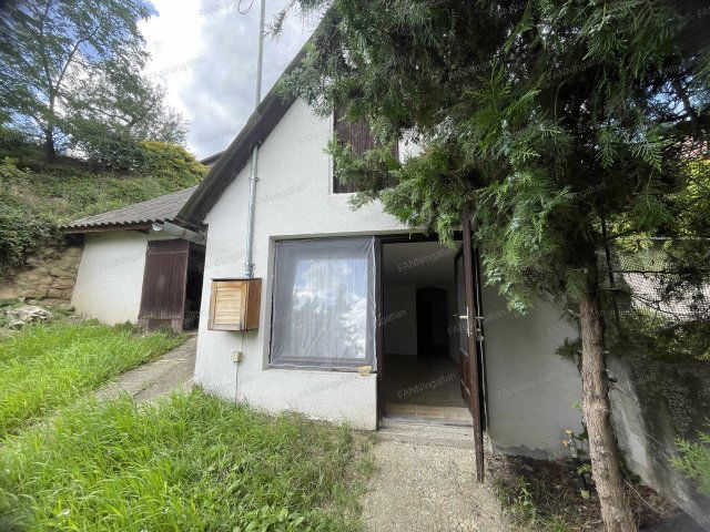 Eladó családi ház, Csolnokon 14.9 M Ft, 1 szobás