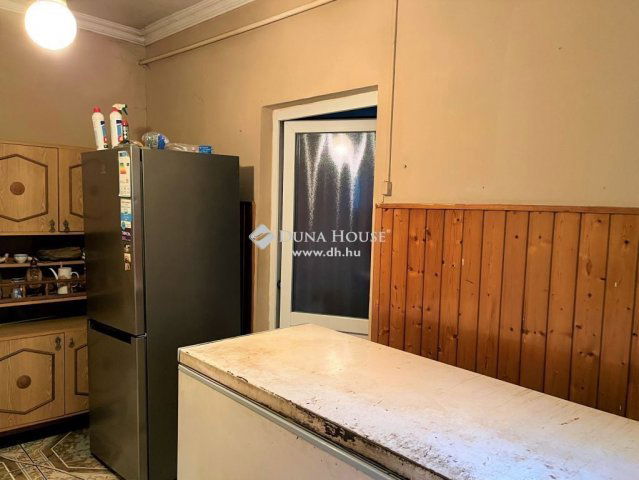 Eladó családi ház, Bugyin 45 M Ft, 2 szobás