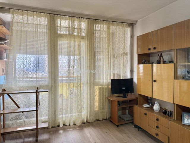 Eladó panellakás, Pécsett, Ifjúság útján 49.9 M Ft, 3 szobás