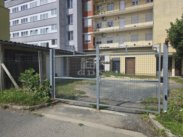 Eladó garázs, Zalaegerszegen 11.5 M Ft / költözzbe.hu