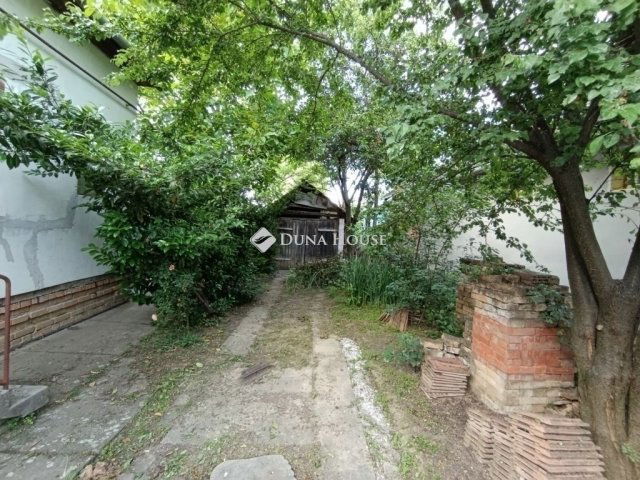 Eladó családi ház, Szegeden 51.5 M Ft, 3 szobás