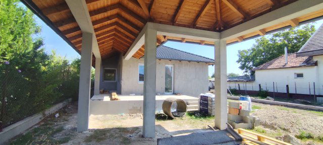 Eladó családi ház, Szigetcsépen 91.9 M Ft, 5 szobás