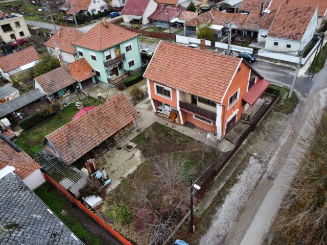 Eladó családi ház, Jászapátiban 34.9 M Ft, 4+1 szobás