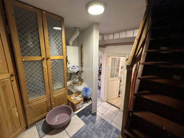 Eladó családi ház, Budapesten, X. kerületben 79.9 M Ft, 3 szobás