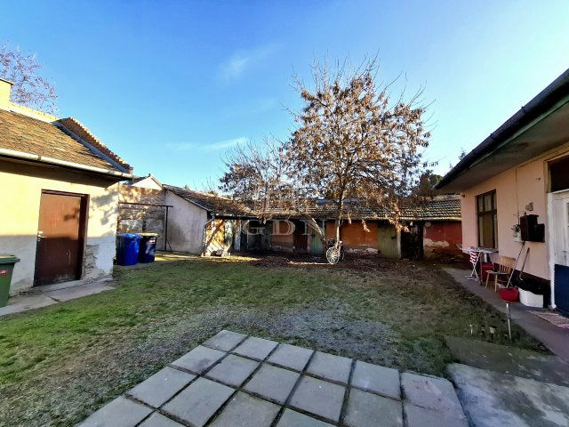 Eladó téglalakás, Budapesten, XV. kerületben 62 M Ft, 1+1 szobás