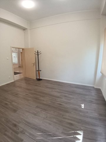 Kiadó iroda, Győrött 167 E Ft / hó, 2 szobás