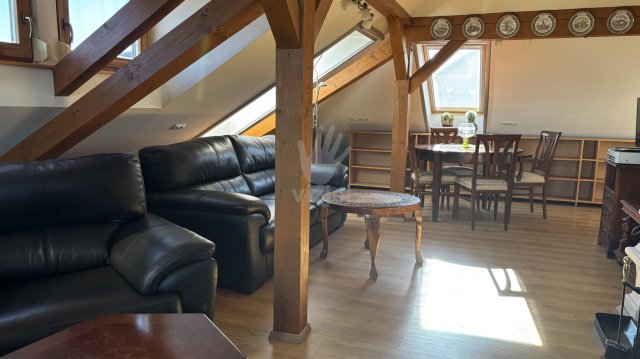 Kiadó téglalakás, albérlet, Tatán 260 E Ft / hó, 5 szobás