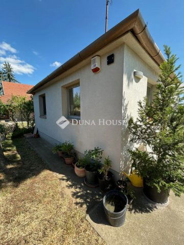 Eladó családi ház, Budapesten, III. kerületben 70 M Ft, 2 szobás