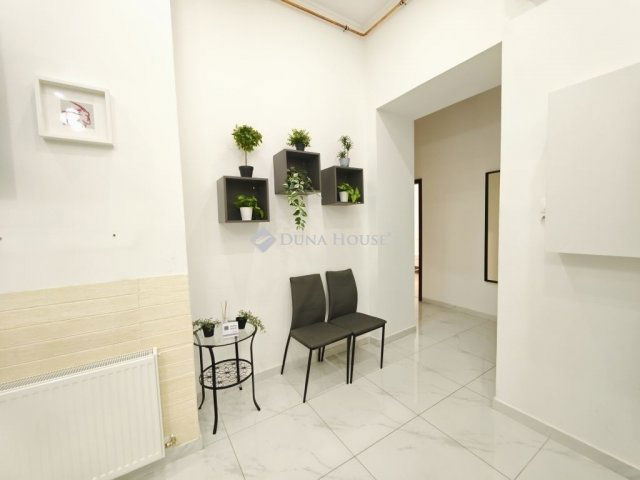 Eladó téglalakás, Budapesten, VII. kerületben 103.9 M Ft