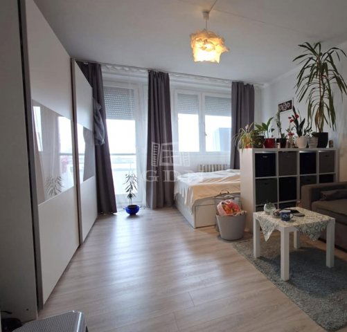 Eladó panellakás, Kecskeméten 36.9 M Ft, 1 szobás