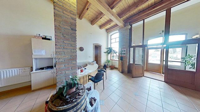 Eladó ipari ingatlan, Bakonyjákón 600 M Ft / költözzbe.hu