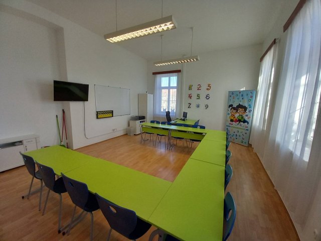 Kiadó iroda, Szolnokon 55 E Ft / hó, 1 szobás