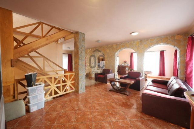 Eladó családi ház, Csömörön 117.9 M Ft, 4 szobás