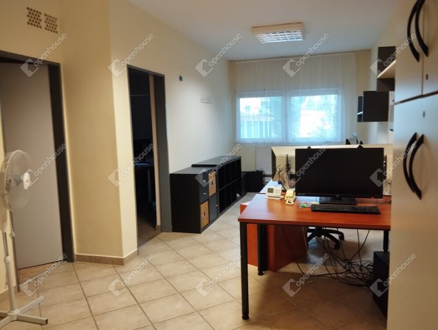 Eladó üzlethelyiség, Győrött 59 M Ft, 3 szobás