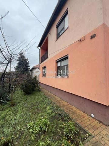 Eladó családi ház, Budapesten, XVIII. kerületben 120 M Ft